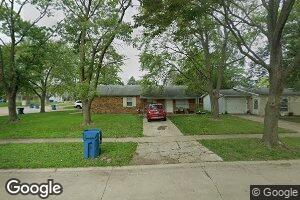 2901 Campbell Dr, Champaign, IL 61821