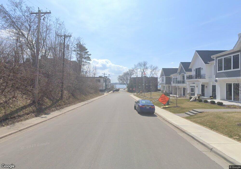 XXX Walker Ave unit 1, Wayzata, MN 55391 - photo 1