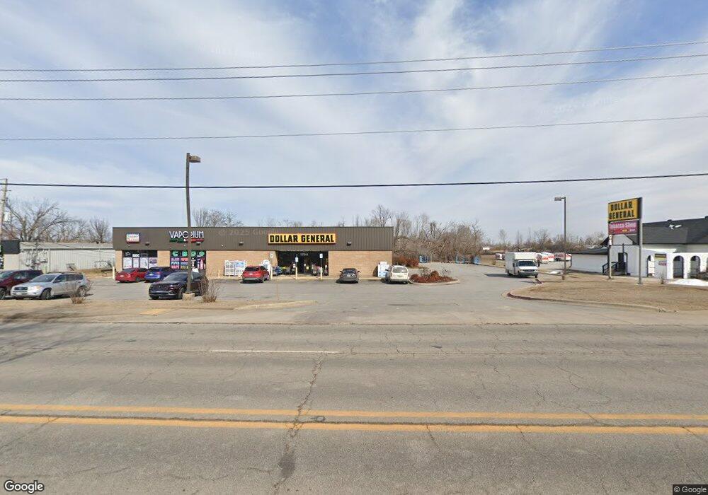 1521 W Walnut St, Rogers, AR 72756 - photo 1