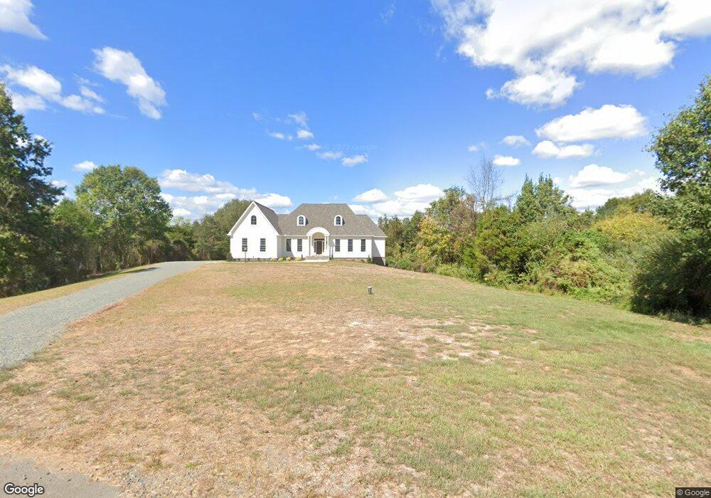 10024 Windy Hill Dr, Nokesville, VA 20181 - photo 1