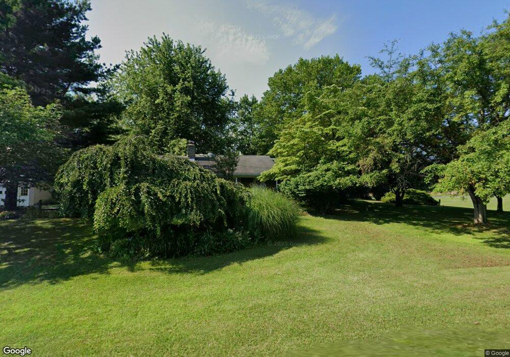 2191 W Dell Rd, Bath, PA 18014 - photo 1