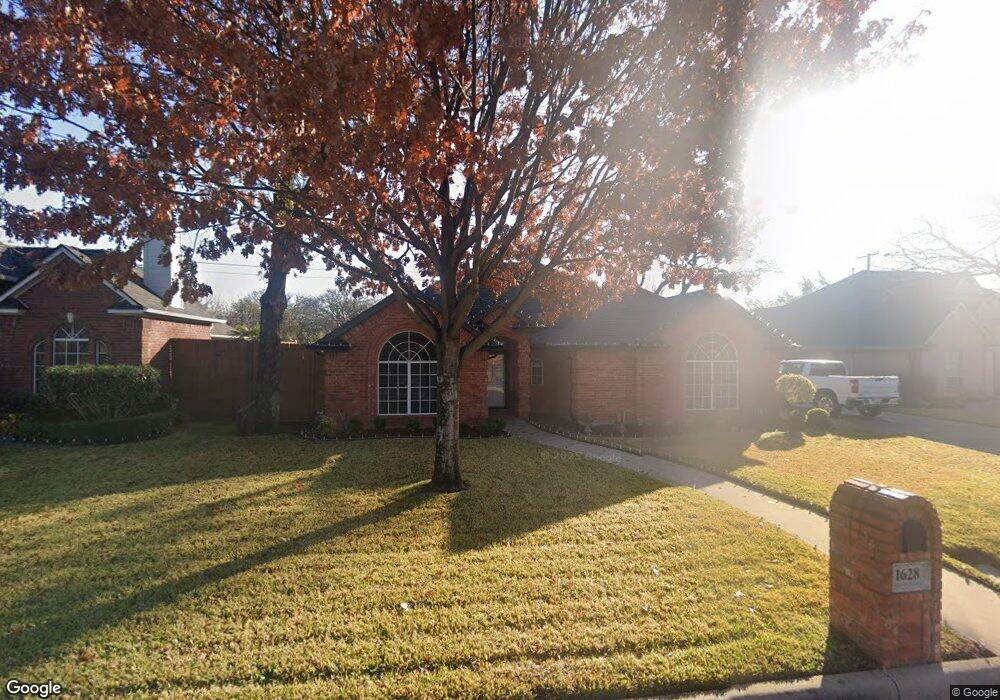 1628 Green Tree Dr, Hurst, TX 76054 - photo 1