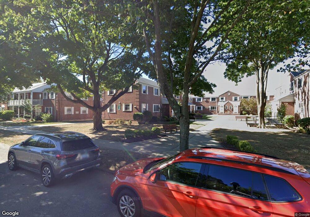 7456 260th St unit G-1, Glen Oaks, NY 11004 - photo 1