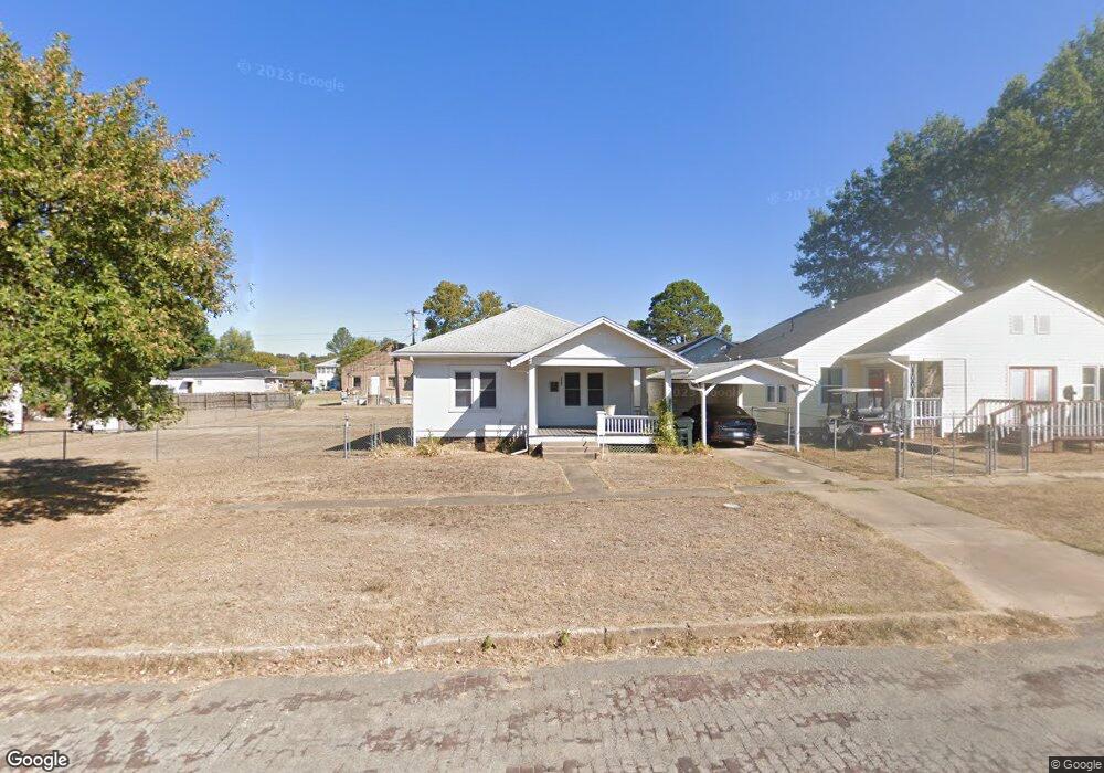 804 W Moore St, Henryetta, OK 74437 - photo 1