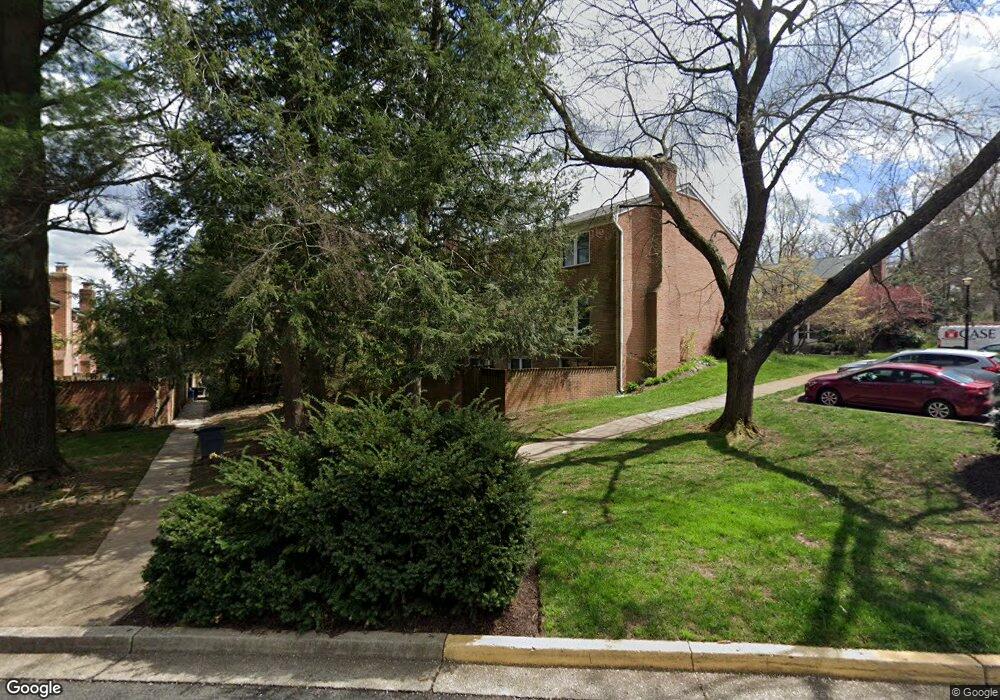 2065 Hopewood Dr, Falls Church, VA 22043 - photo 1