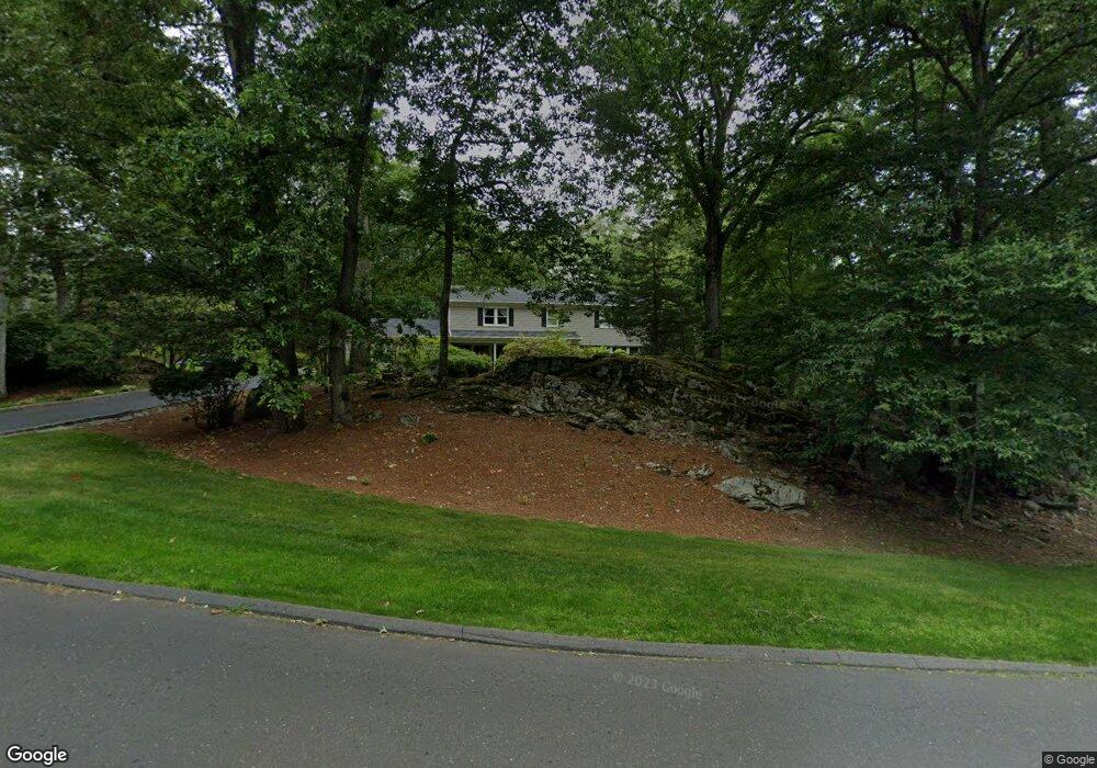 157 Dundee Rd, Stamford, CT 06903 - photo 1