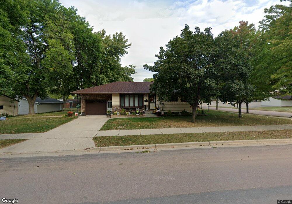 1420 S Washington St, New Ulm, MN 56073 - photo 1