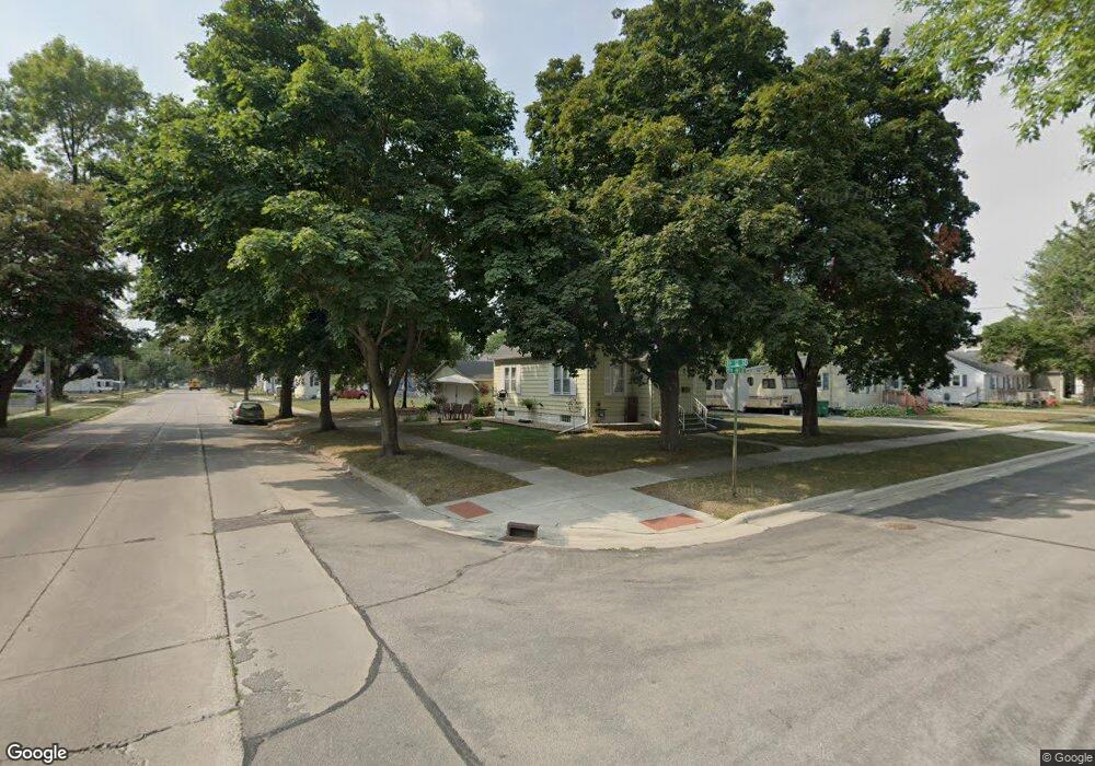 816 9th Ave SE, Austin, MN 55912 - photo 1