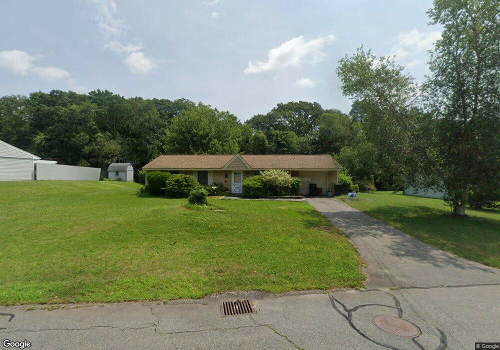 9 Mohawk Dr, South Dartmouth, MA 02748 - photo 1