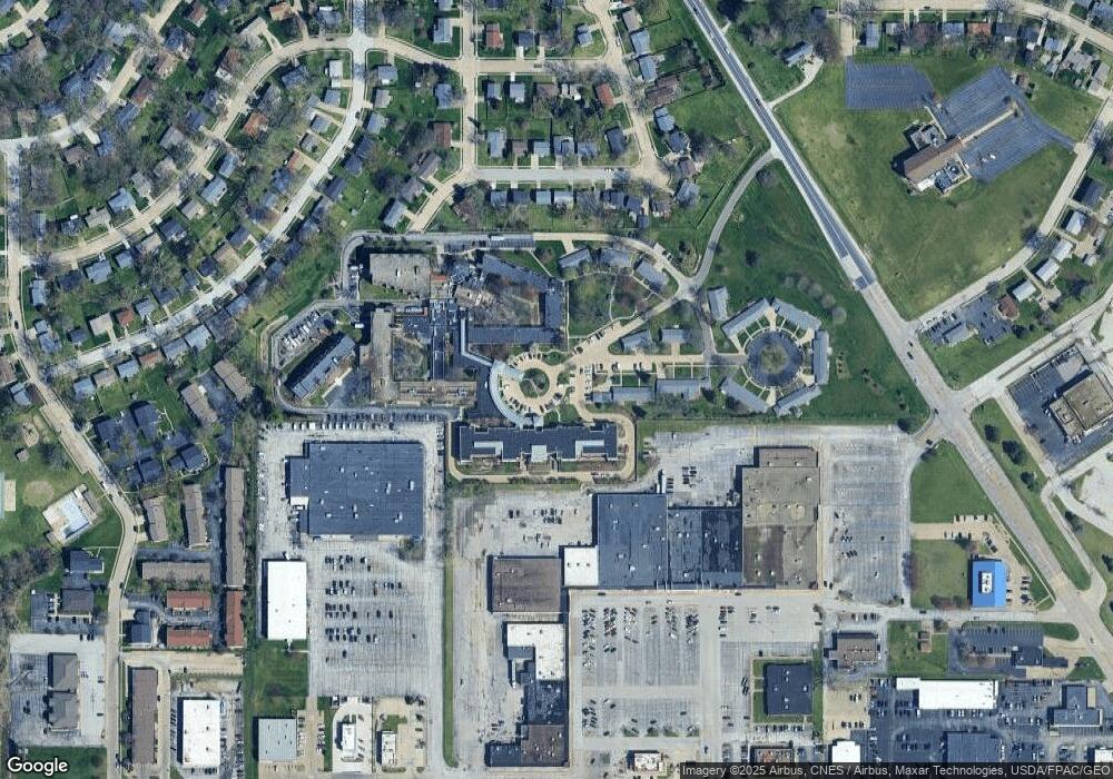 4130 Northwest Blvd, Davenport, IA 52806 - photo 1