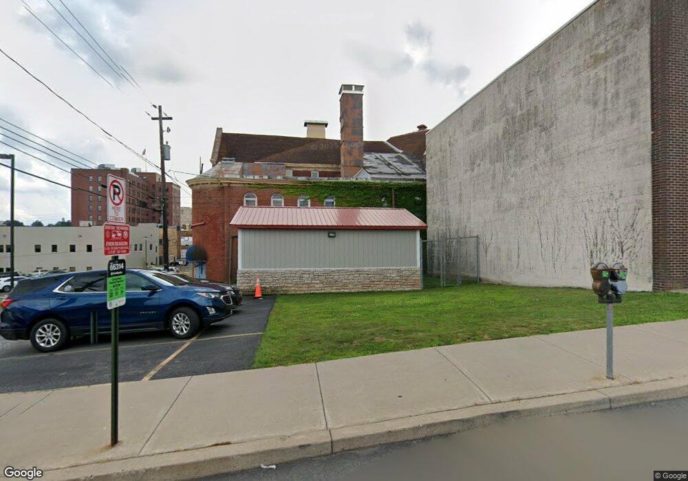 128 W Maple St, Hazleton, PA 18201 - photo 1