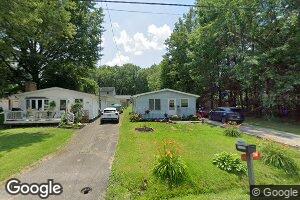 17498 Lakewood Ave, Lake Milton, OH 44429