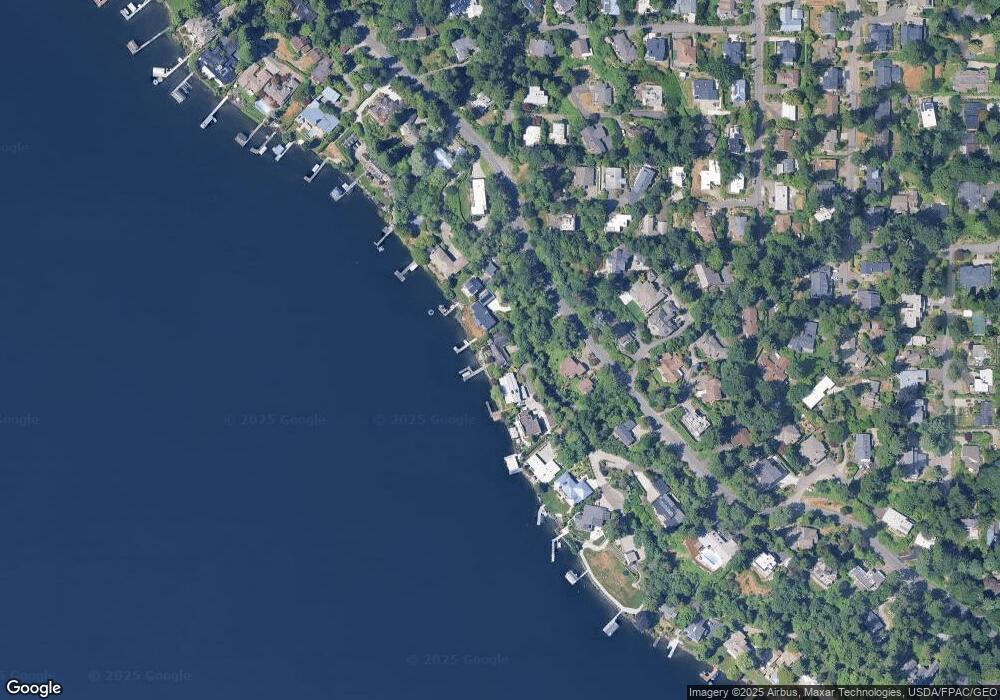 3621 W Mercer Way, Mercer Island, WA 98040 - photo 1