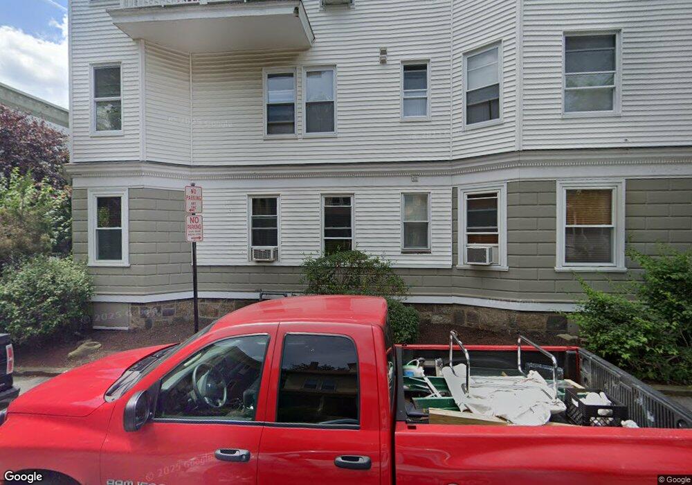34 Stanton Rd unit 2, Brookline, MA 02445 - photo 1
