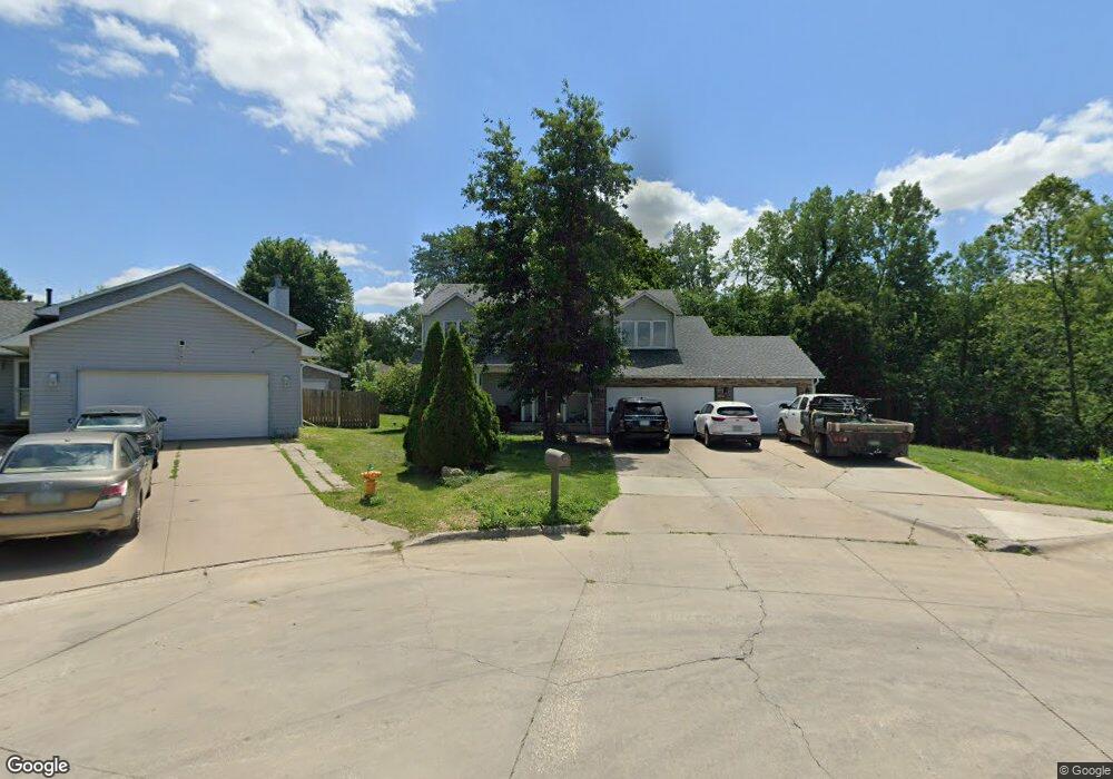 3019 Shadow Creek Ln, Des Moines, IA 50320 - photo 1