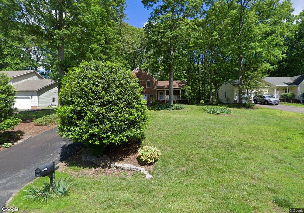 6411 Forest Grove Dr, Fredericksburg, VA 22407 - photo 1