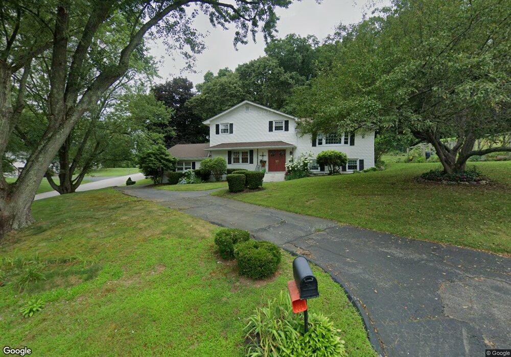 39 Tanglewood Dr, Norwich, CT 06360 - photo 1