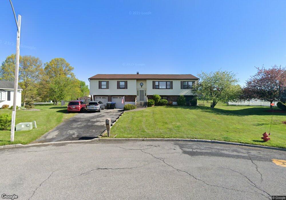 10 Dover Ct, Washingtonville, NY 10992 - photo 1
