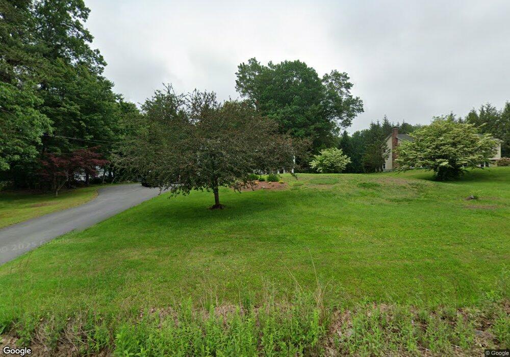 68 Dracut Rd, Hudson, NH 03051 - photo 1