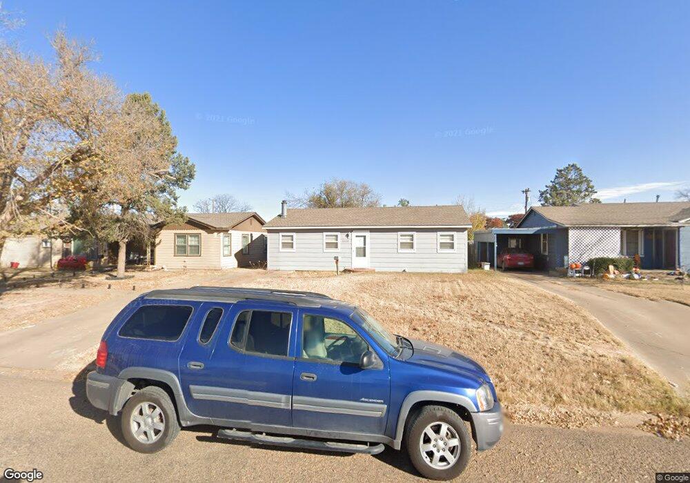 1408 Utica St, Plainview, TX 79072 - photo 1