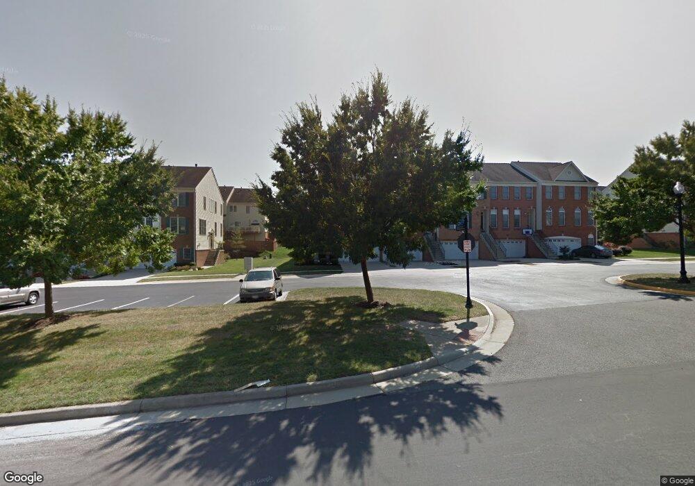 42943 Shelbourne Square, Chantilly, VA 20152 - photo 1