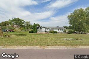 407 W 6th St, Hedrick, IA 52563