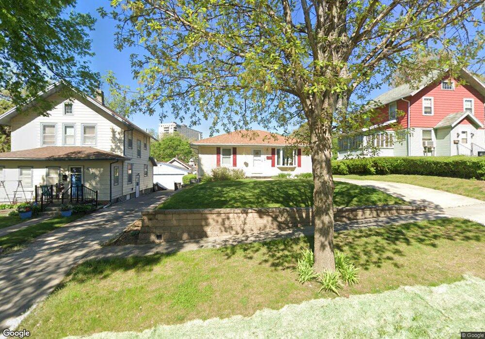 674 26th St, Des Moines, IA 50312 - photo 1
