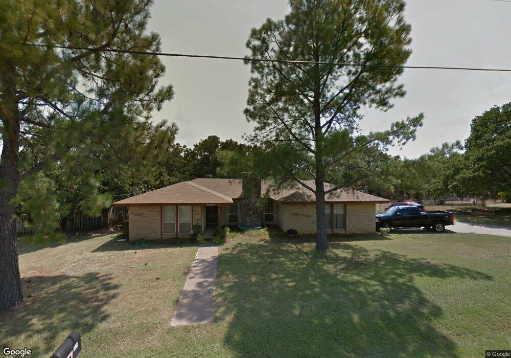 1009 Lee Ln, Azle, TX 76020 - photo 1