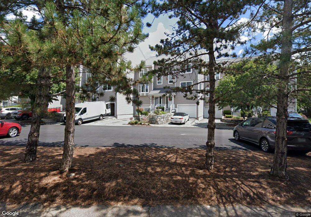 5 Whaler Ln unit 5, Quincy, MA 02171 - photo 1