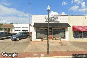 210 N Main St, Saluda, SC 29138