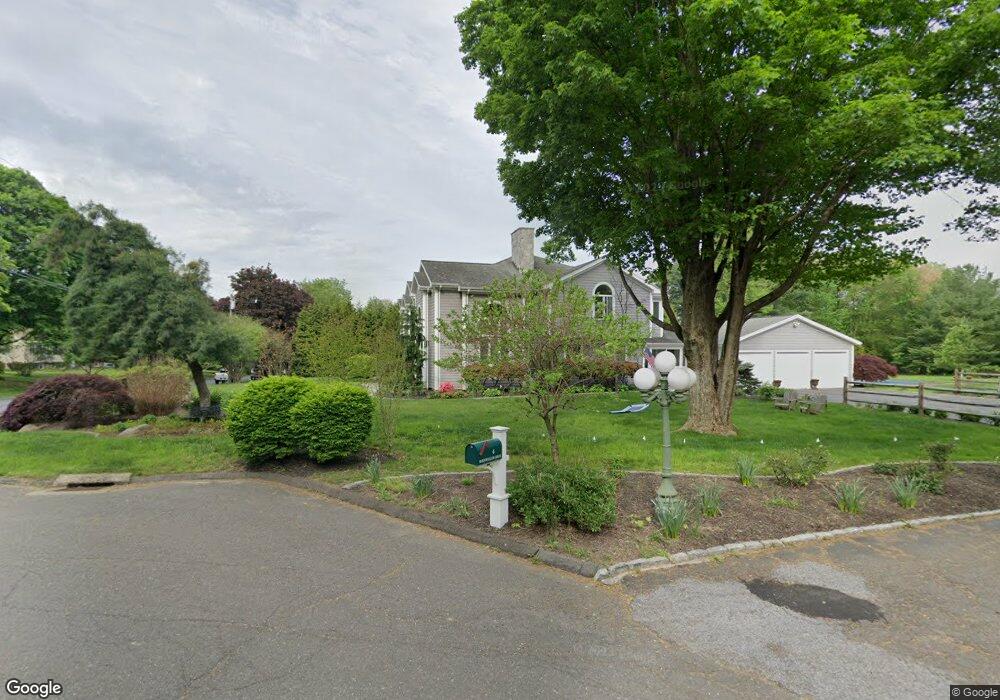 4 Barnswallow Dr, Trumbull, CT 06611 - photo 1