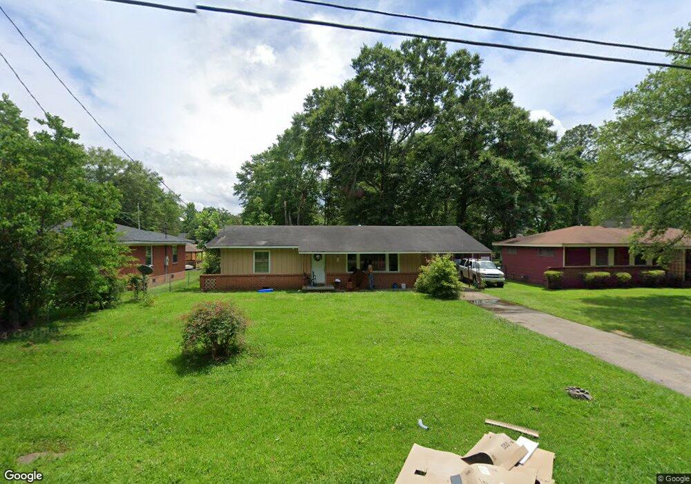 1812 Lincoln St, Laurel, MS 39440 - photo 1