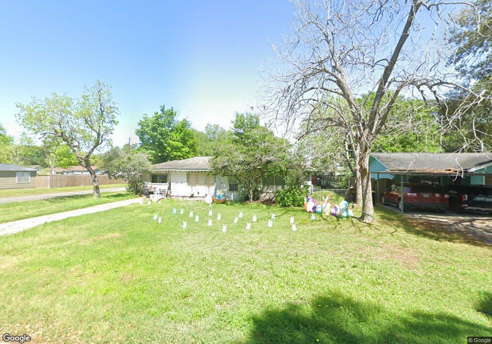 3205 12th St, Bay City, TX 77414 - photo 1