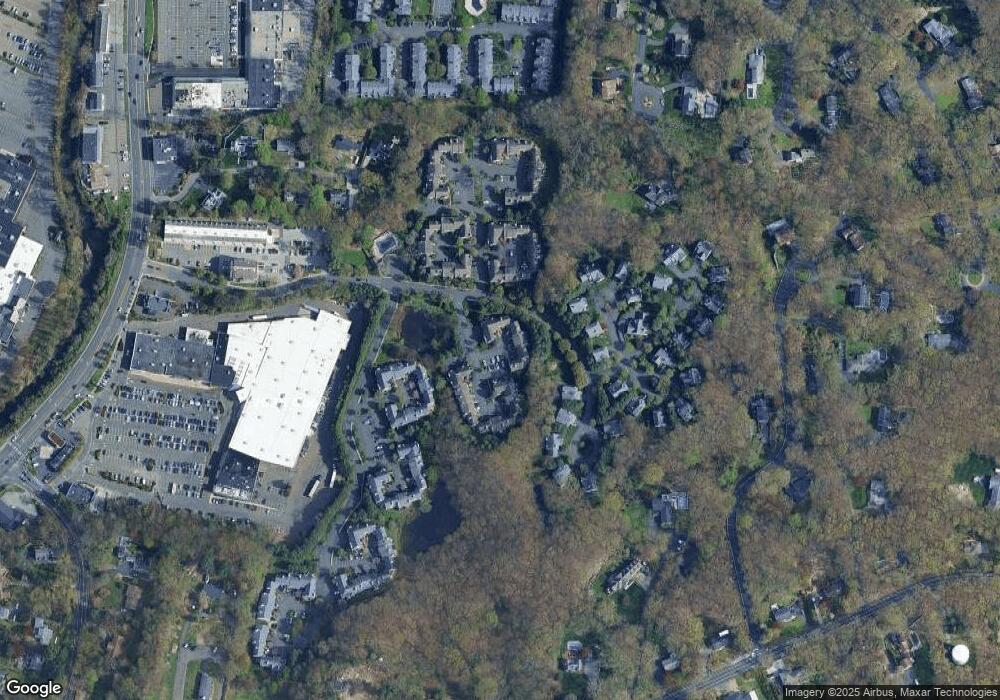 504 Foxboro Dr, Norwalk, CT 06851 - photo 1