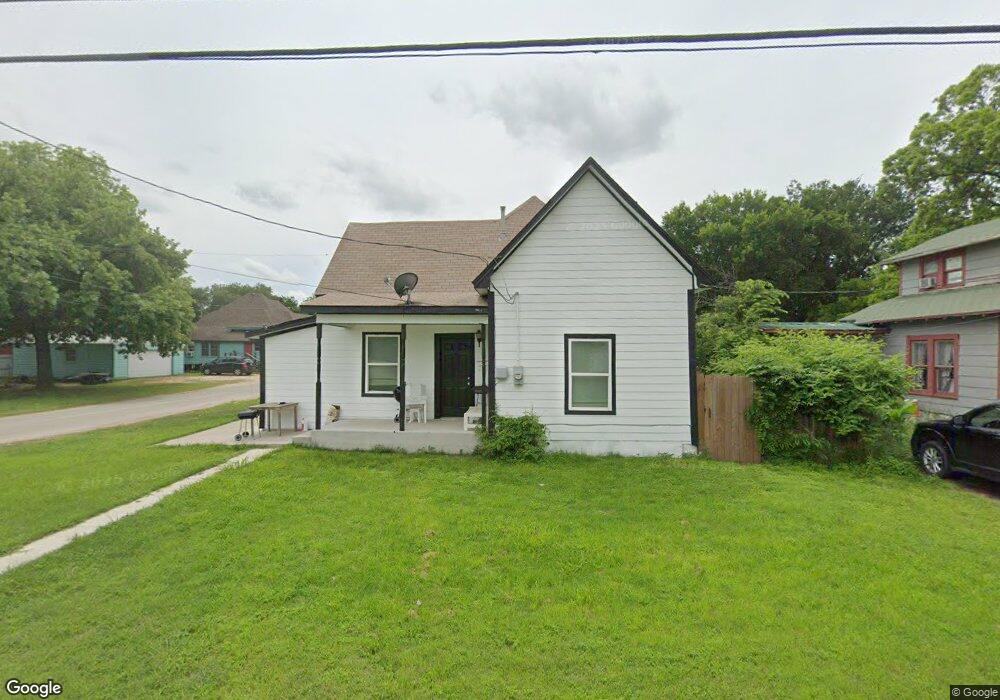701 N Wilhite St, Cleburne, TX 76031 - photo 1