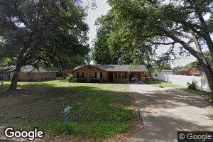 305 N Haladay St, Isola, MS 38754