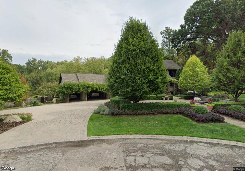 4547 Grindley Ct, Bloomfield Hills, MI 48302 - photo 1