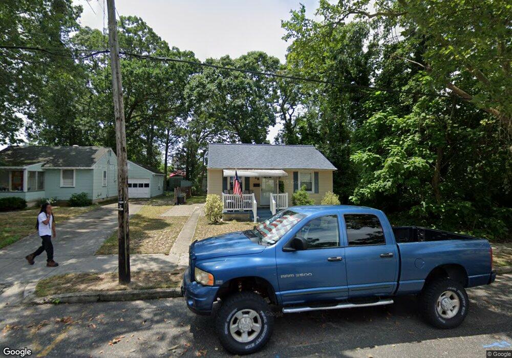 28 W Groveland Ave, Somers Point, NJ 08244 - photo 1