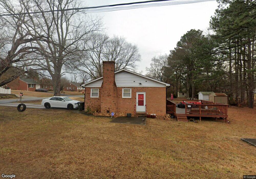 509 Cherry St, Oxford, NC 27565 - photo 1