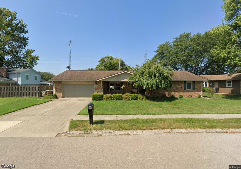 3240 Woodcrest Ct, Columbus, IN 47203 - photo 1