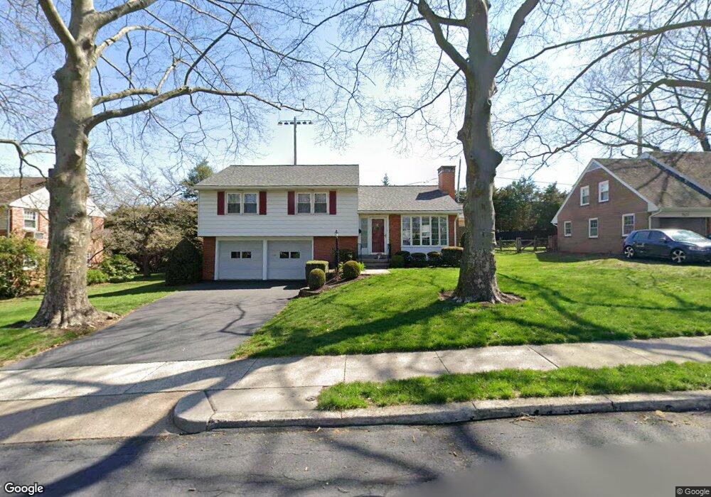 3525 E Kent Rd, Reading, PA 19605 - photo 1