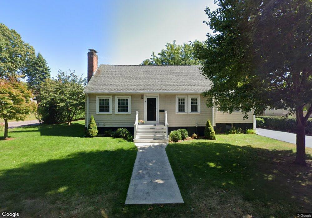 3 Buttonwood Rd, Stoneham, MA 02180 - photo 1