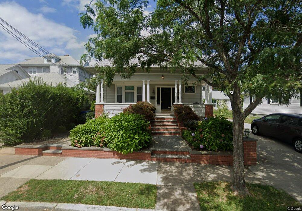 135 Whitford Ave, Providence, RI 02908 - photo 1