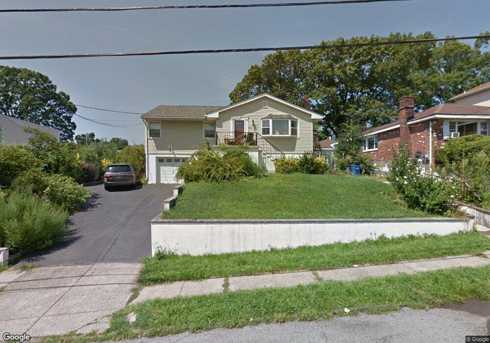 34 Lincoln Ave, Yonkers, NY 10704 - photo 1