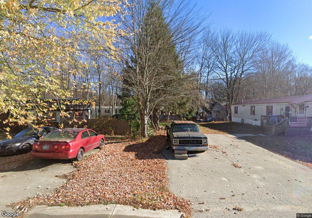 14 Washington St, Seabrook, NH 03874 - photo 1