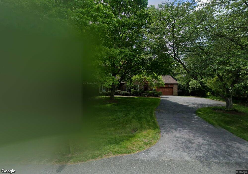 7816 Lonesome Pine Ln, Bethesda, MD 20817 - photo 1