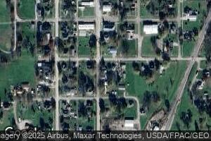 102 E Hickory St, Blakesburg, IA 52536