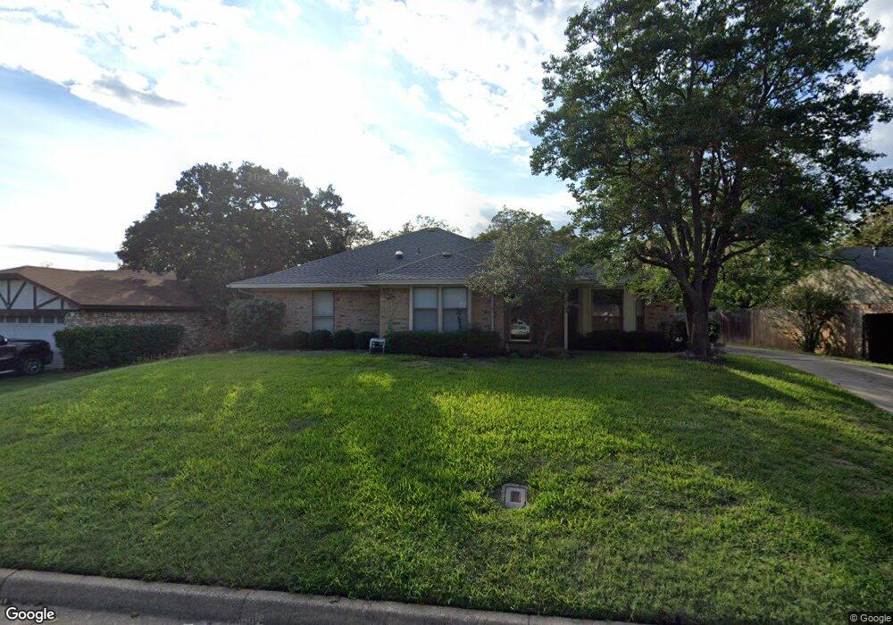3013 Oak Ridge Dr, Hurst, TX 76054 - photo 1