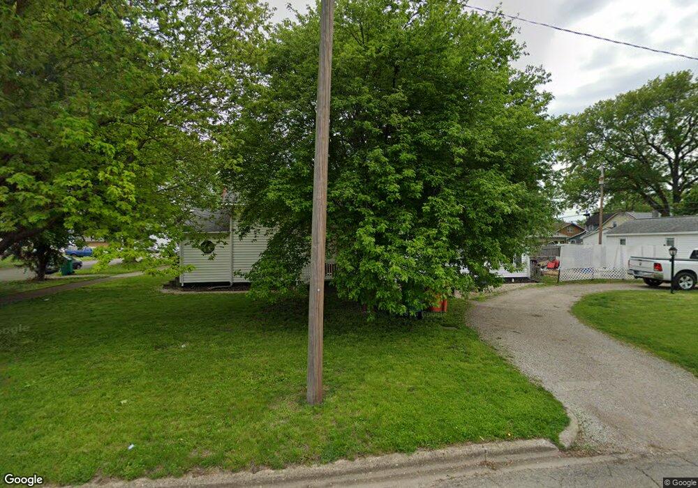 2321 Richmond Ave, Mattoon, IL 61938 - photo 1