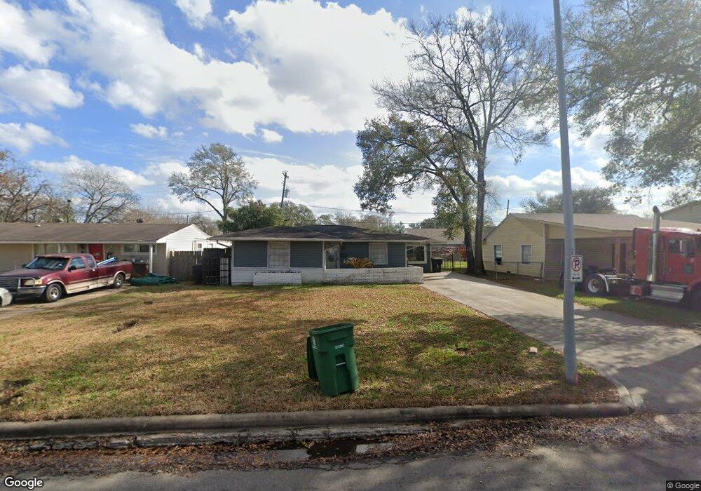 7630 Arnim St, Houston, TX 77087 - photo 1